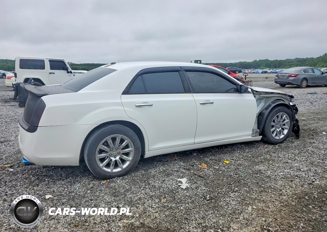 2013 Chrysler 300C VIN:2C3CCAET7DH650222 - 3