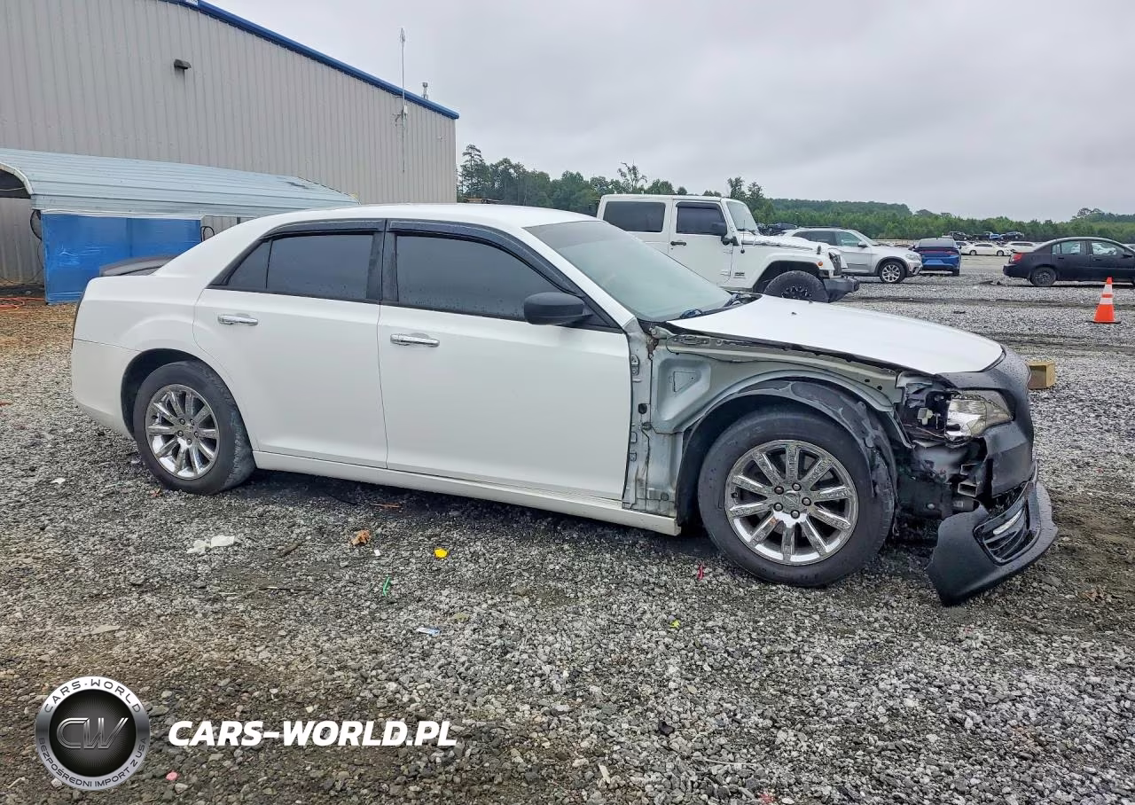 2013 Chrysler 300C VIN:2C3CCAET7DH650222 - 4