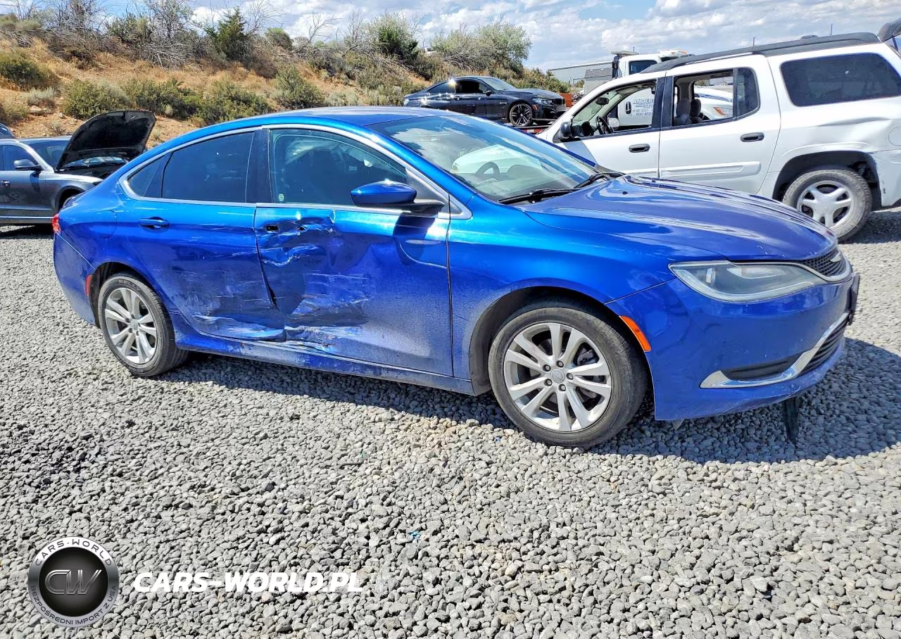 2015 Chrysler 200 Limited VIN:1C3CCCAB0FN624807 - 4