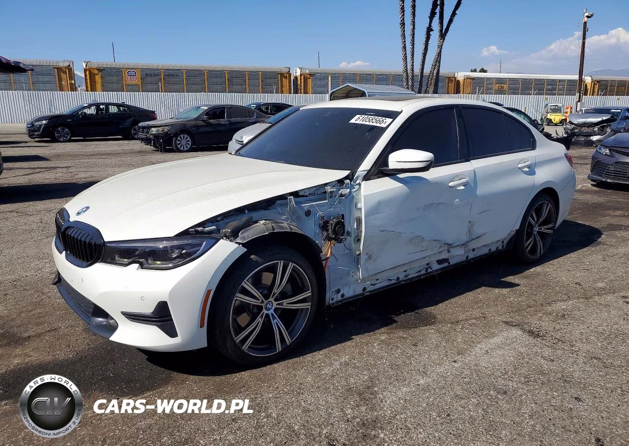 2022 BMW 330E – zdjęcie 1 z 13