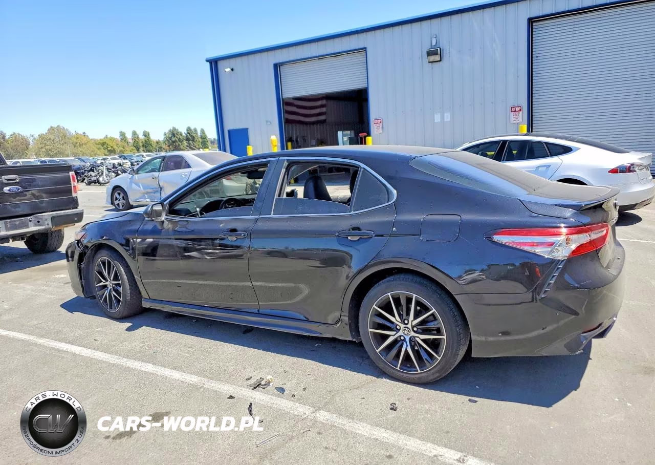 2018 Toyota Camry Se VIN:4T1B11HK6JU059870 - 2