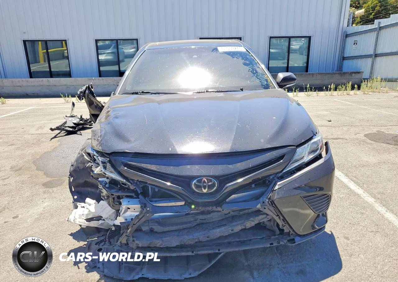 2018 Toyota Camry Se VIN:4T1B11HK6JU059870 - 5
