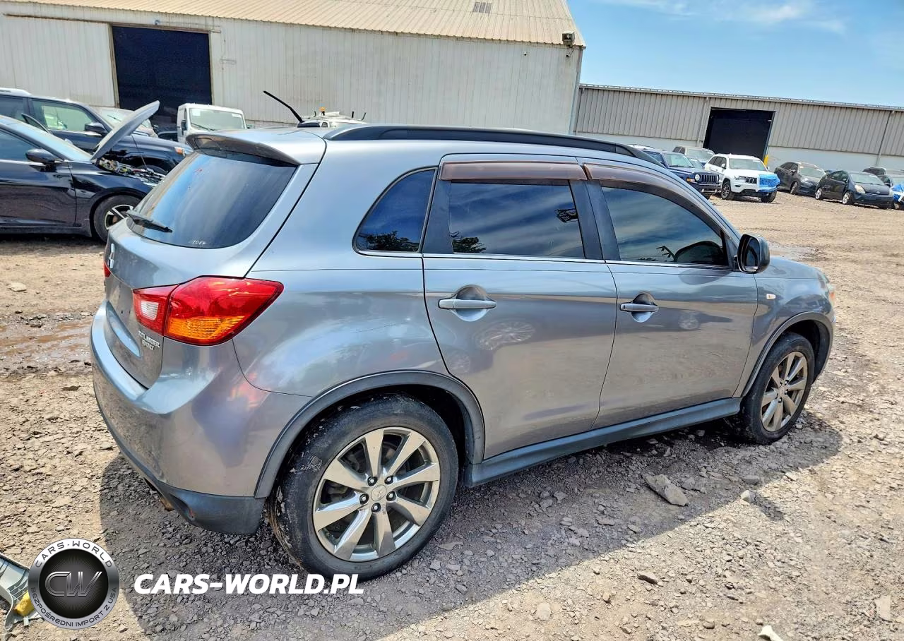 2013 Mitsubishi Outlander Sport Le VIN:4A4AR5AU8DE017087 - 3