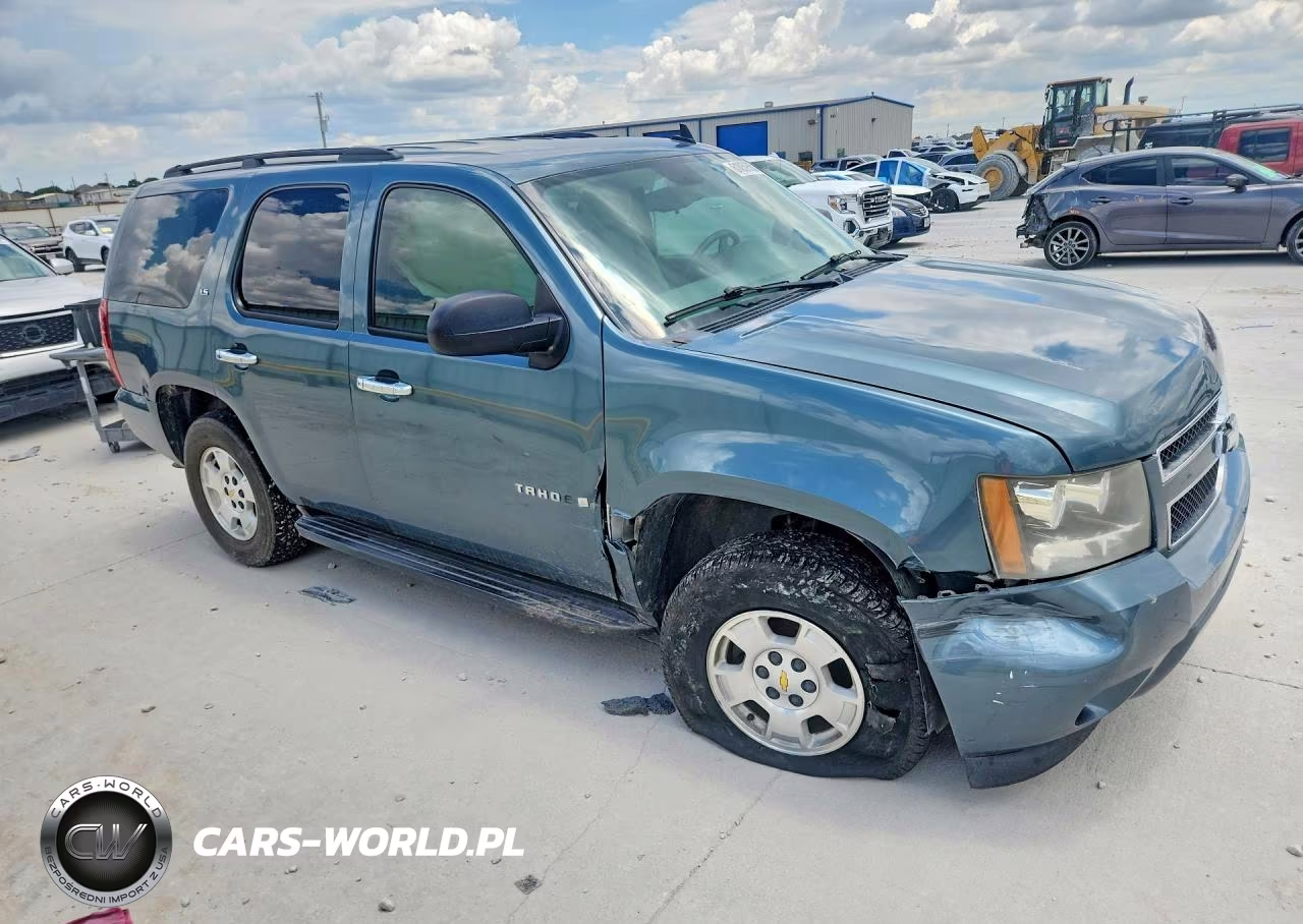 2009 Chevrolet Tahoe VIN:1GNFC13C79R173432 - 4