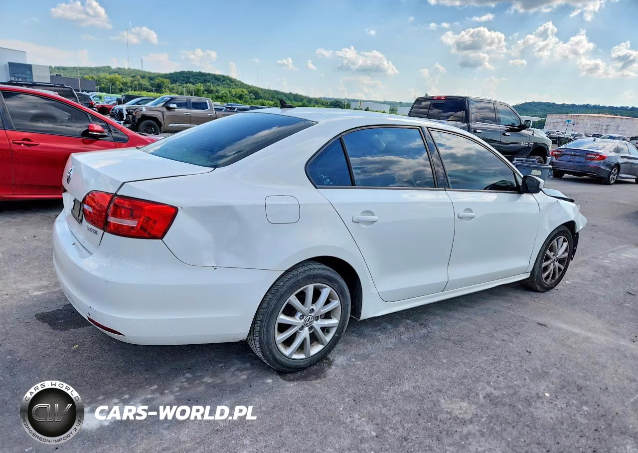 2012 Volkswagen Jetta Se VIN:3VWDX7AJ1CM111037 - 3