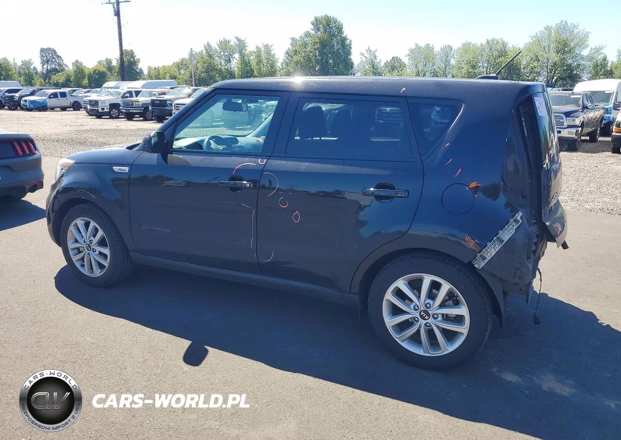 2017 Kia Soul + VIN:KNDJP3A5XH7462578 - 2