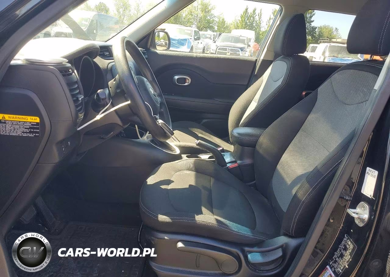 2017 Kia Soul + VIN:KNDJP3A5XH7462578 - 7
