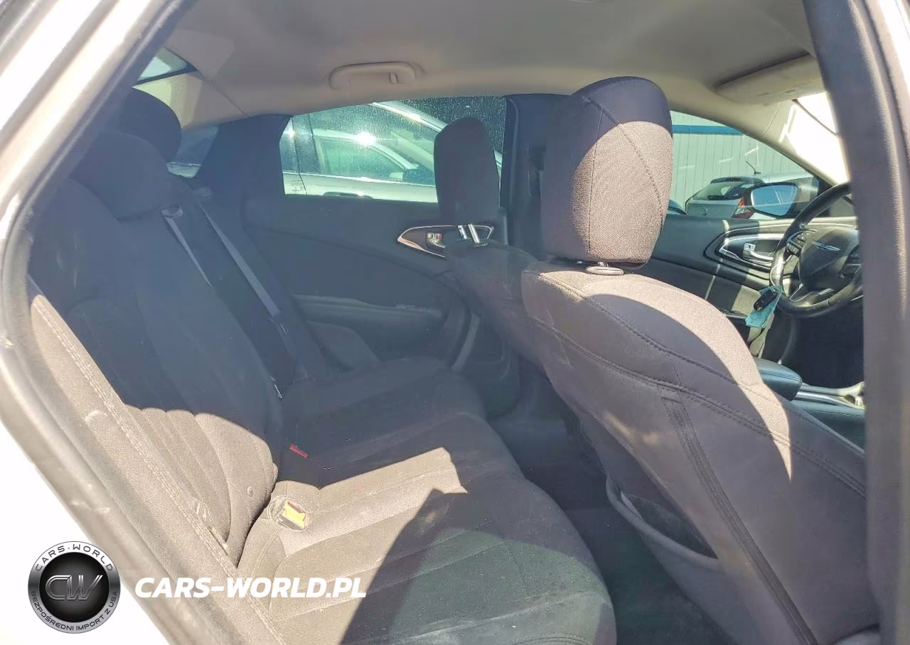 2016 Chrysler 200 Limited VIN:1C3CCCAB3GN150045 - 10