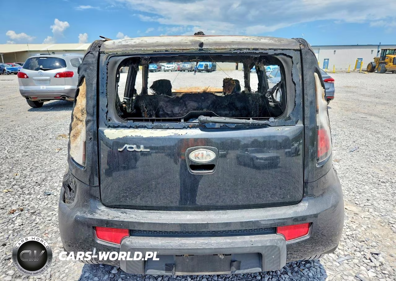 2010 Kia Soul + VIN:KNDJT2A20A7181083 - 6