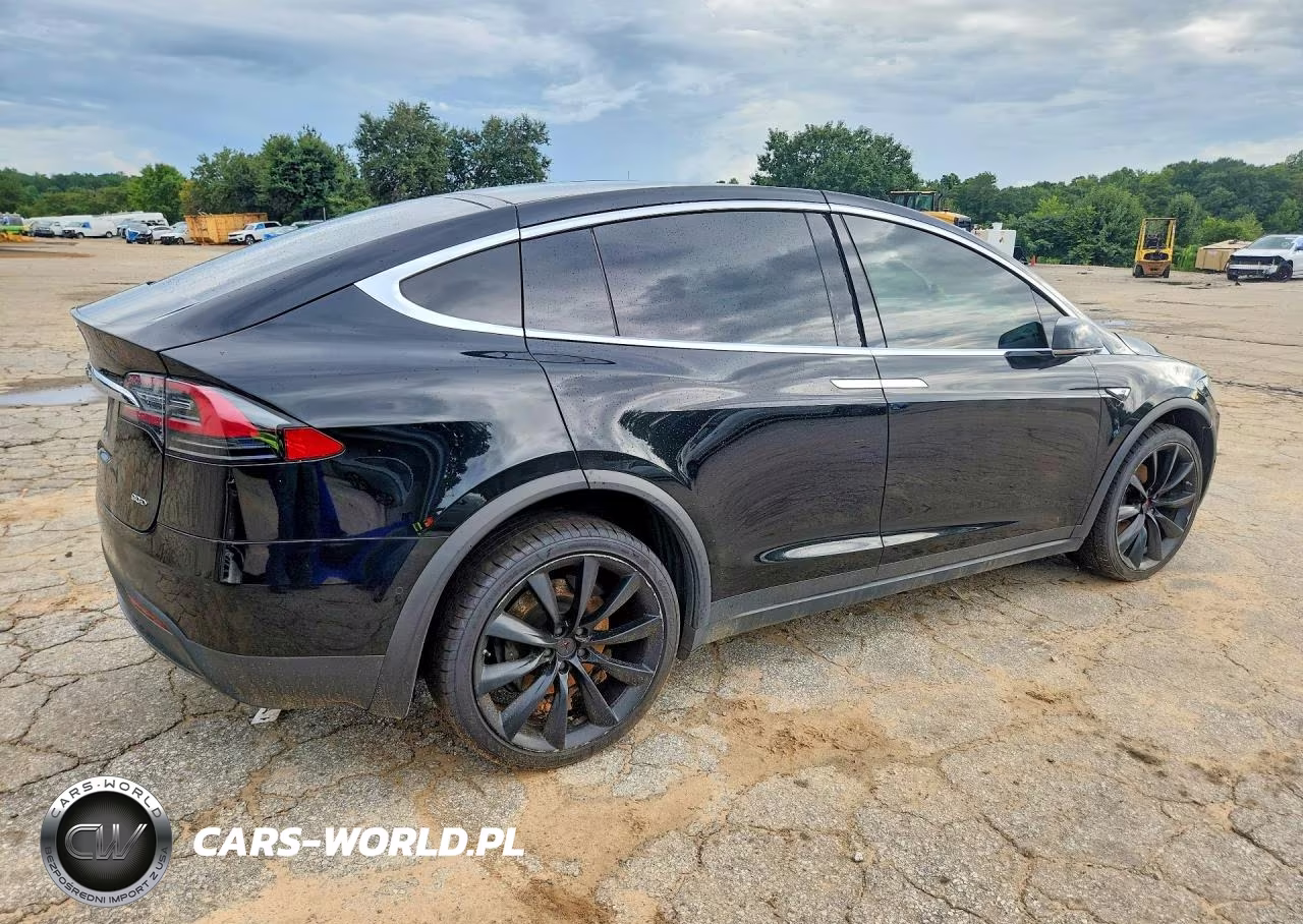 2016 Tesla Model X VIN:5YJXCAE28GF002368 - 3