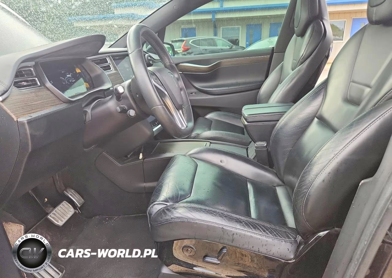 2016 Tesla Model X VIN:5YJXCAE28GF002368 - 7