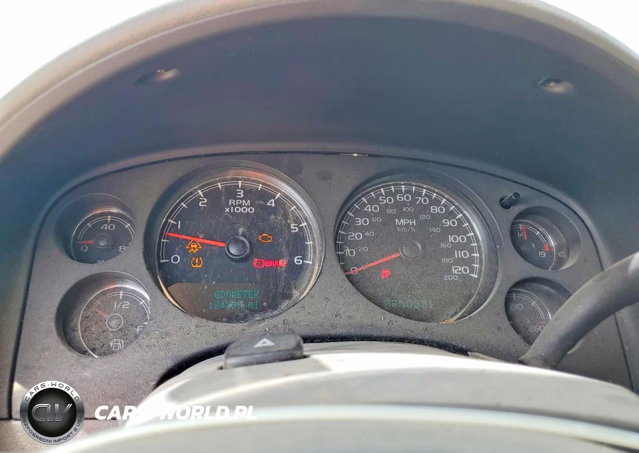 2007 GMC Yukon Xl C1500 VIN:1GKFC16027J184512 - 9