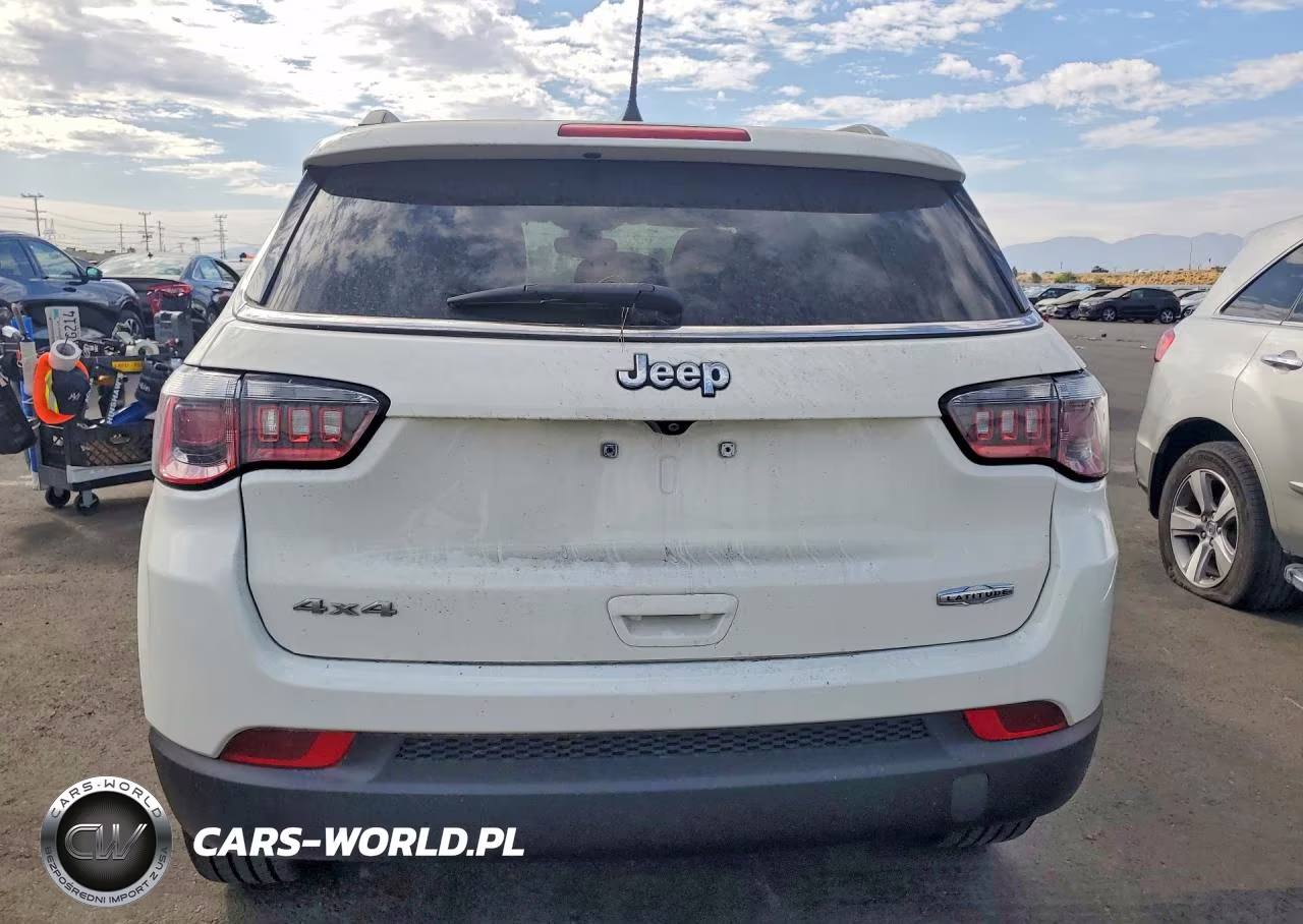 2018 Jeep Compass Latitude VIN:3C4NJDBB6JT320842 - 6