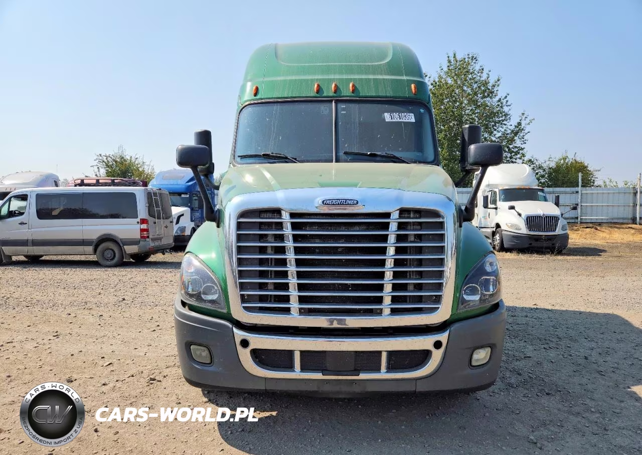 2018 Freightliner Cascadia 125 Semi Truck VIN:3AKJGLDR8JSHP3857 - 14