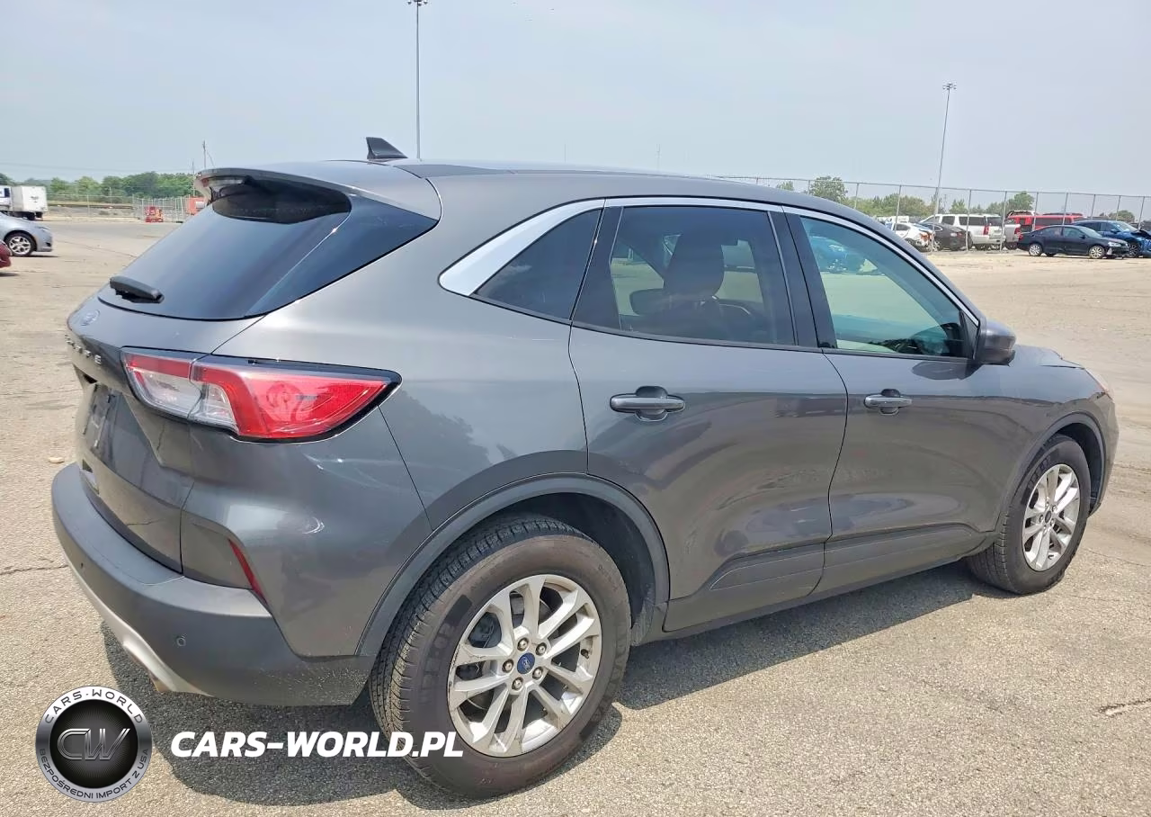 2021 Ford Escape Se VIN:1FMCU0G69MUA67962 - 3