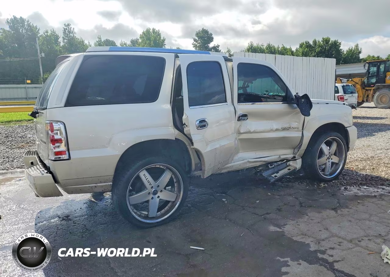 2004 Cadillac Escalade Luxury VIN:1GYEK63NX4R118935 - 3