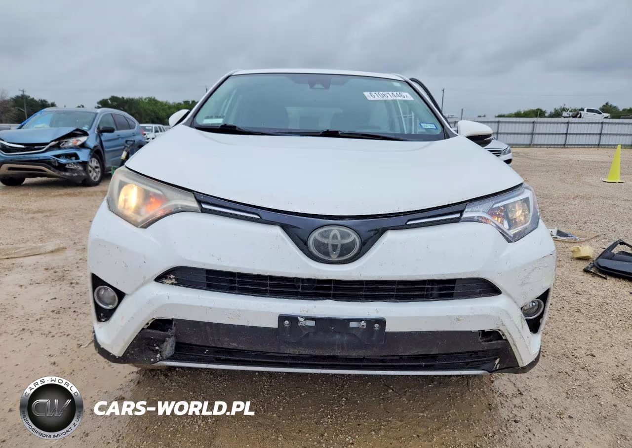 2018 Toyota Rav4 Xle VIN:2T3WFREV4JW467761 - 5