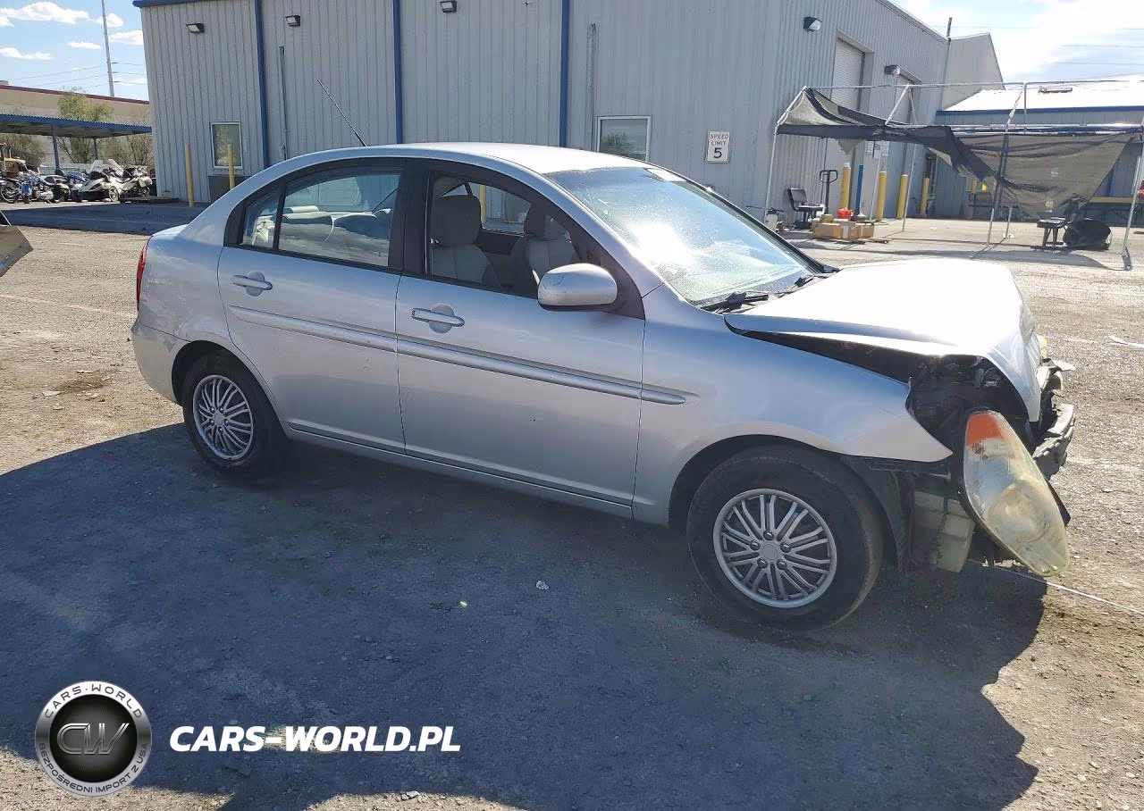 2011 Hyundai Accent Gls VIN:KMHCN4AC0BU619431 - 4