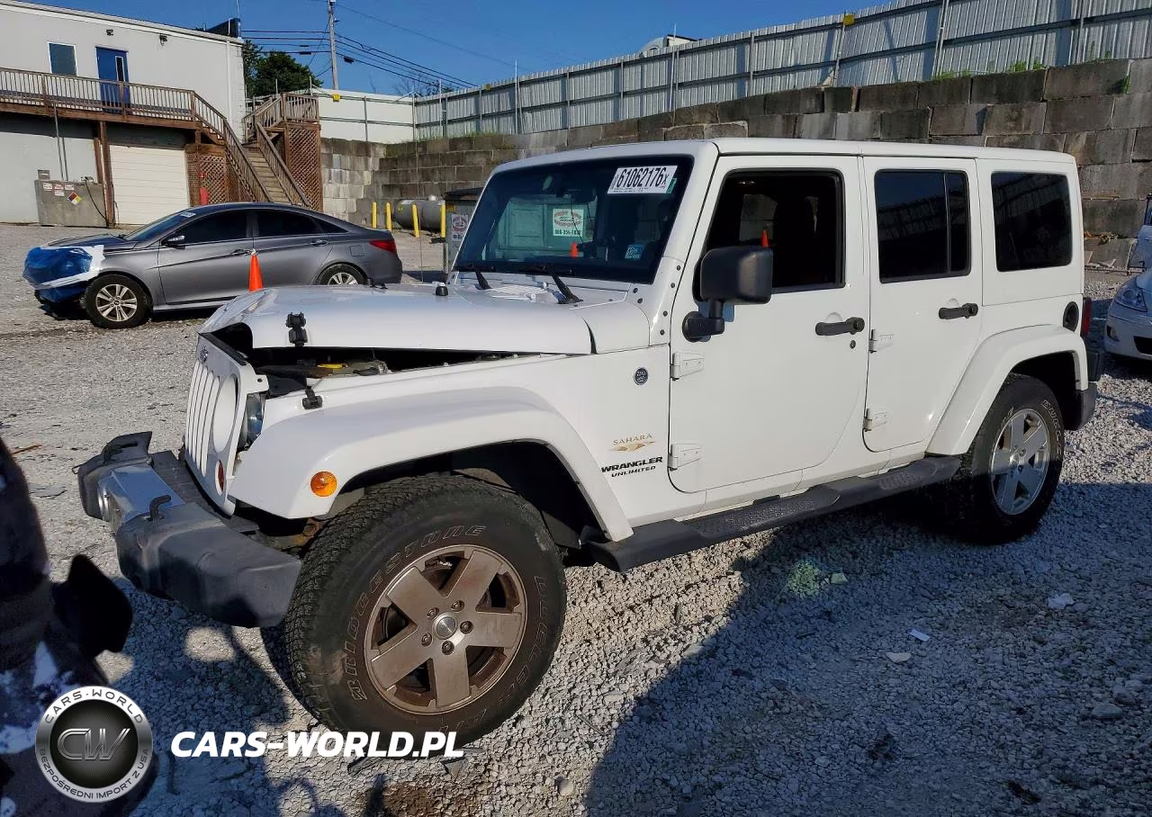 2012 Jeep Wrangler Unlimited Sahara – zdjęcie 1 z 12