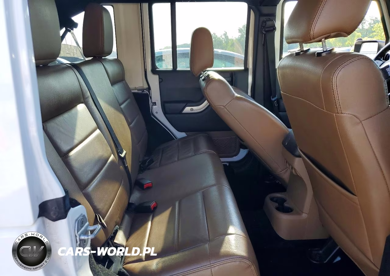 2012 Jeep Wrangler Unlimited Sahara VIN:1C4HJWEG8CL139112 - 10