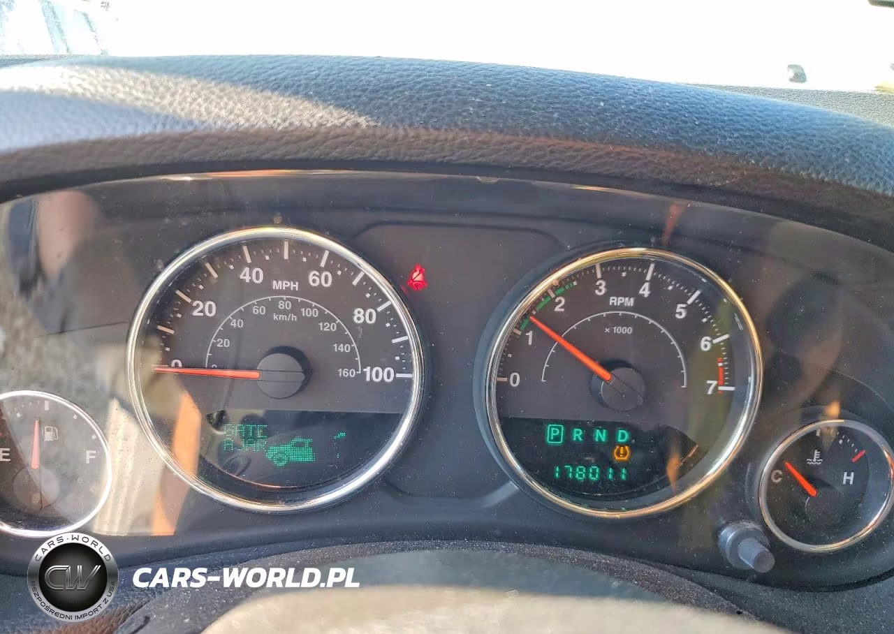 2012 Jeep Wrangler Unlimited Sahara VIN:1C4HJWEG8CL139112 - 9