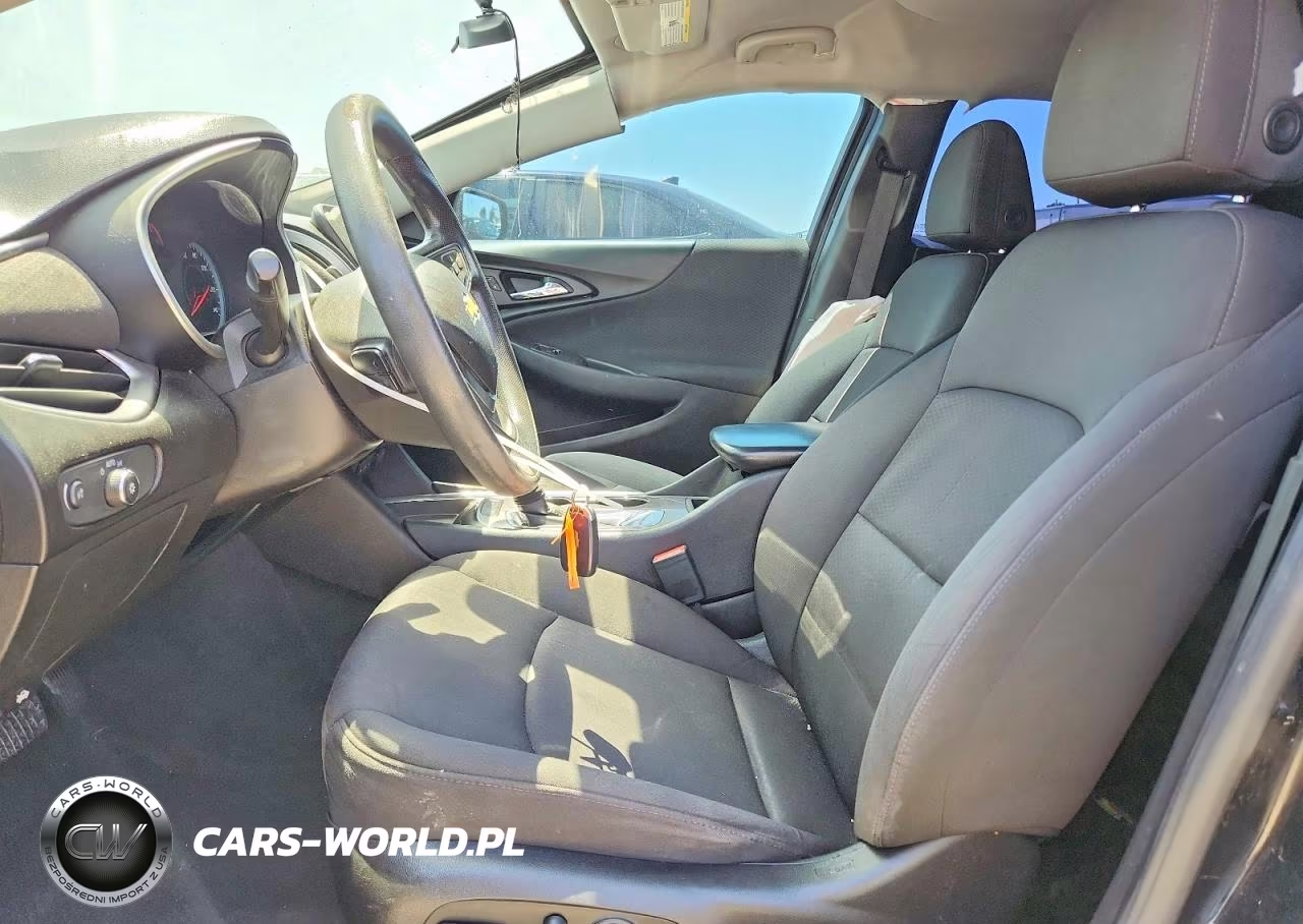 2019 Chevrolet Malibu Ls VIN:1G1ZC5ST2KF124590 - 7