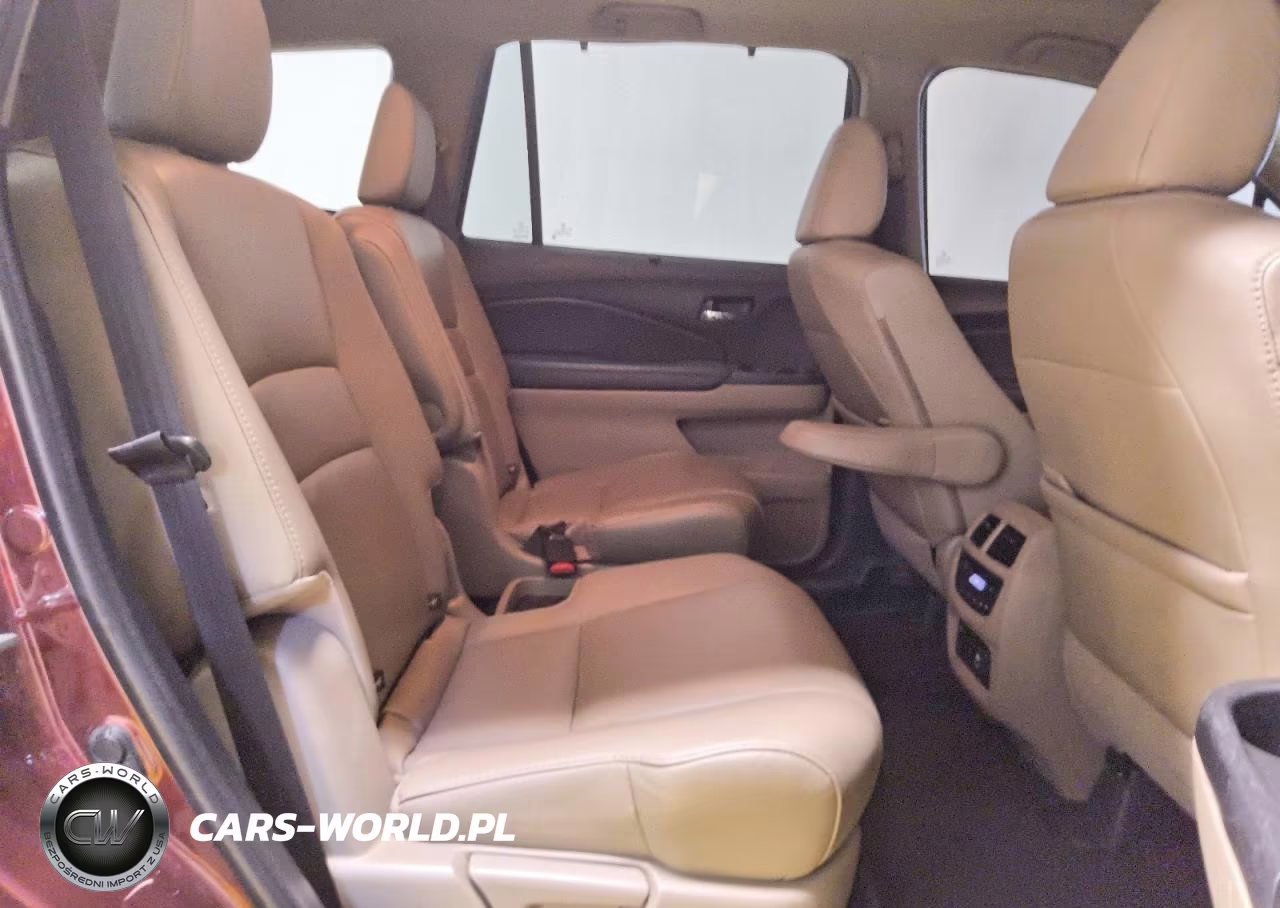 2019 Honda Pilot Touring VIN:5FNYF5H60KB026898 - 11