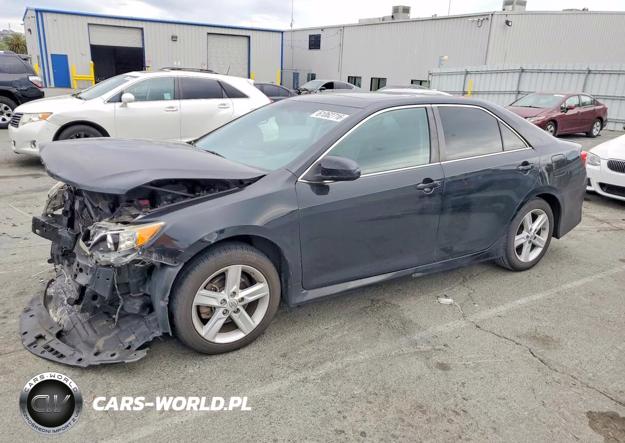 2014 Toyota Camry Se – zdjęcie 1 z 12