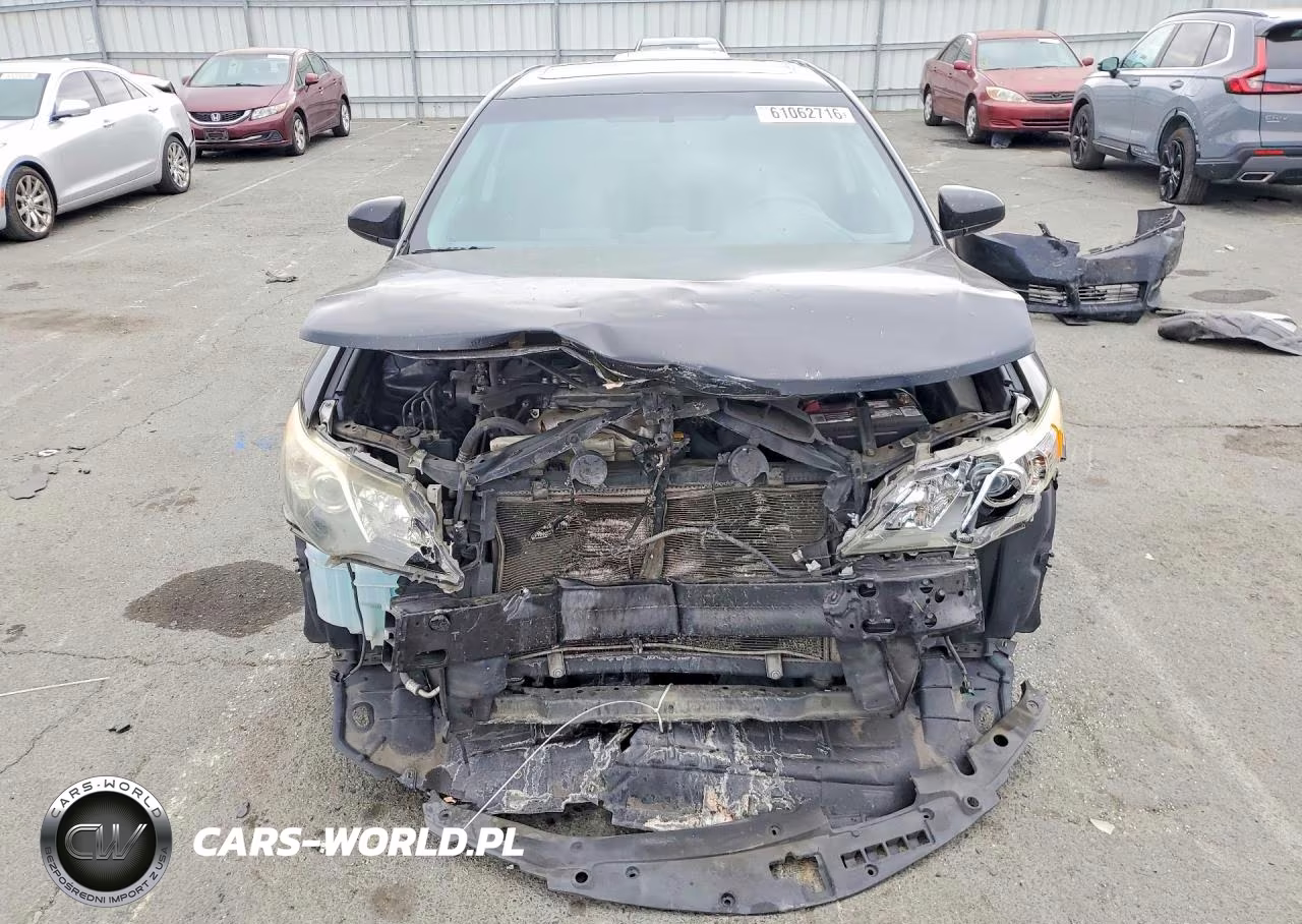 2014 Toyota Camry Se VIN:4T1BF1FKXEU829370 - 5
