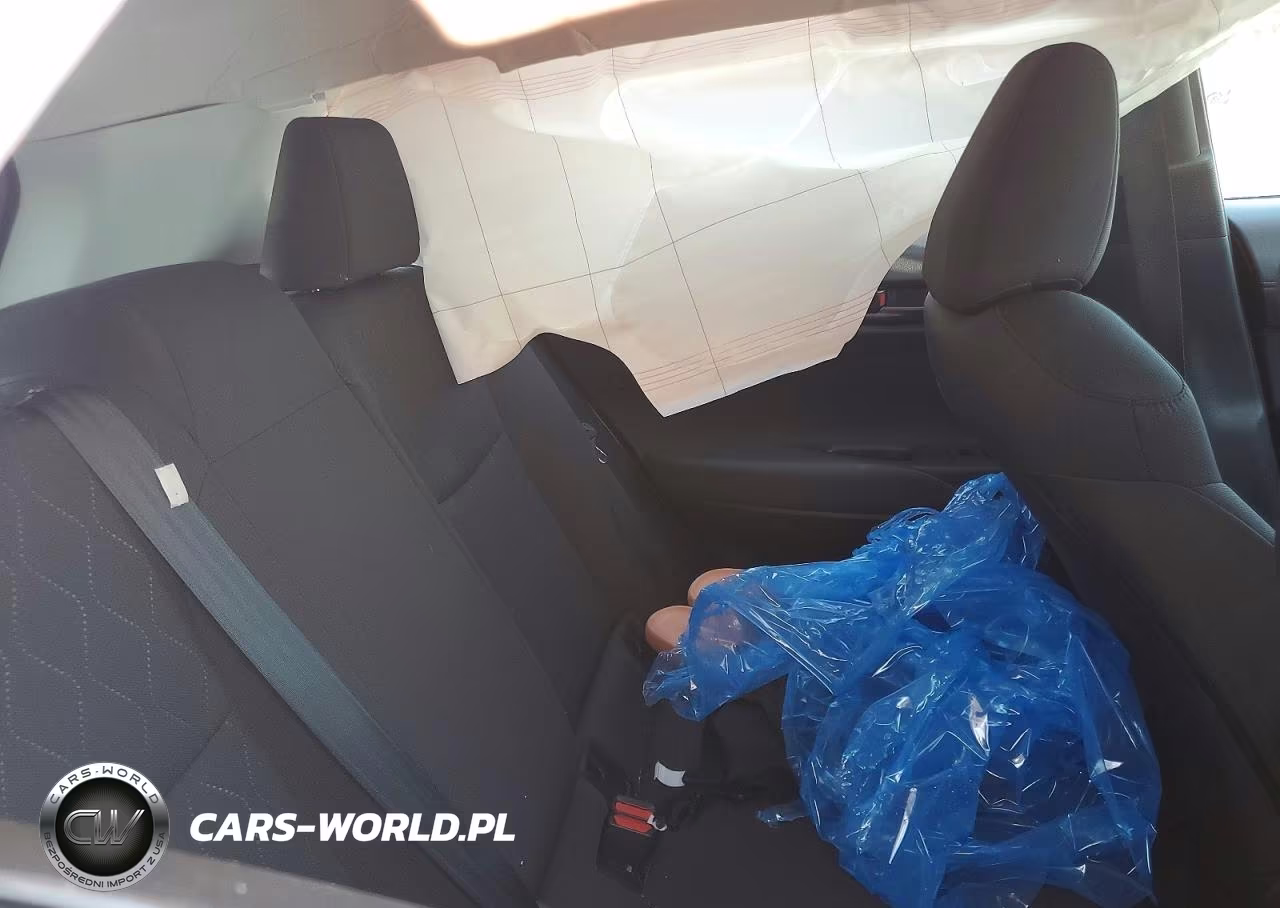 2023 Toyota Corolla Cross Le VIN:7MUCAAAG4PV045807 - 11