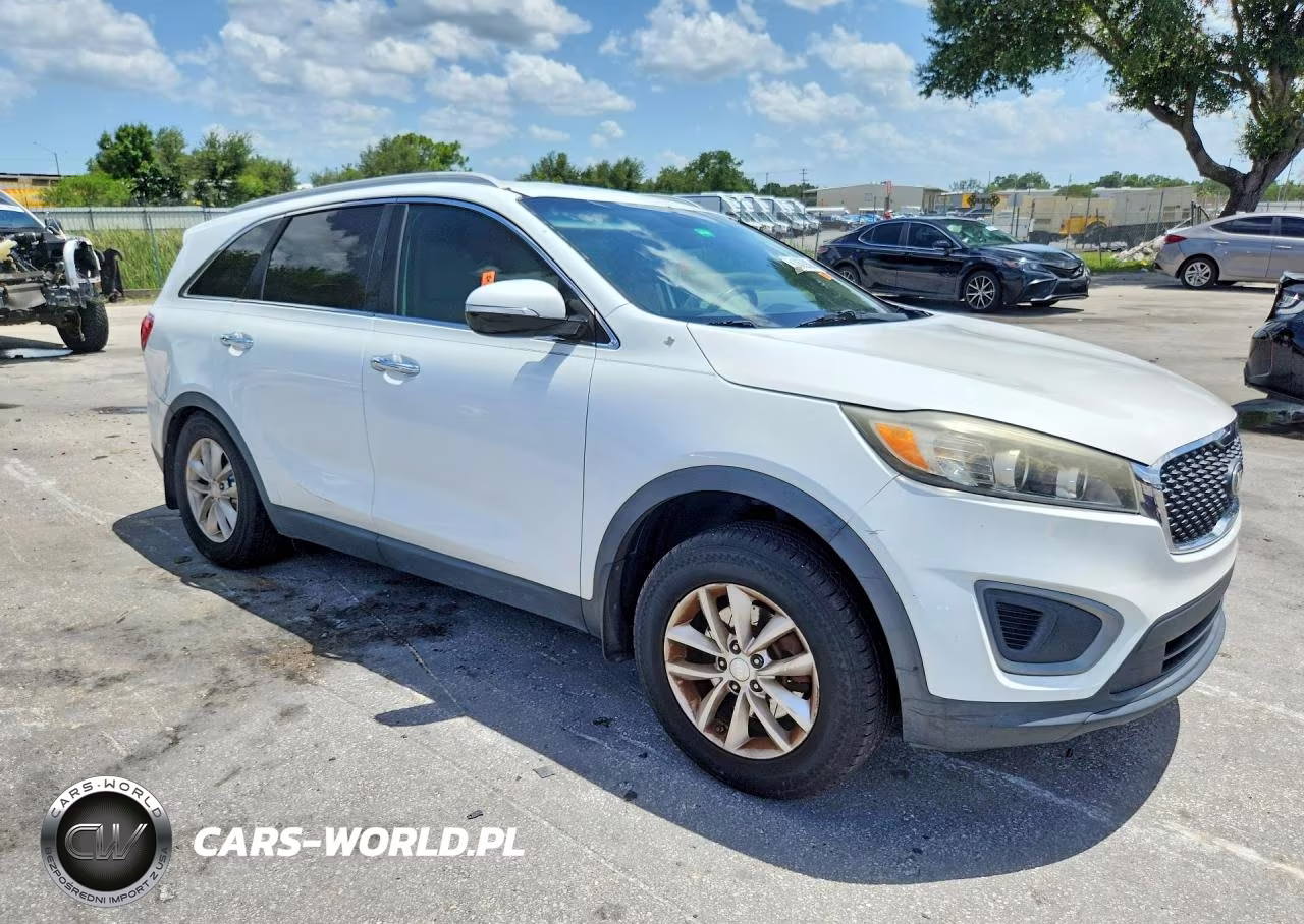 2016 Kia Sorento Lx V6 VIN:5XYPG4A53GG069927 - 4