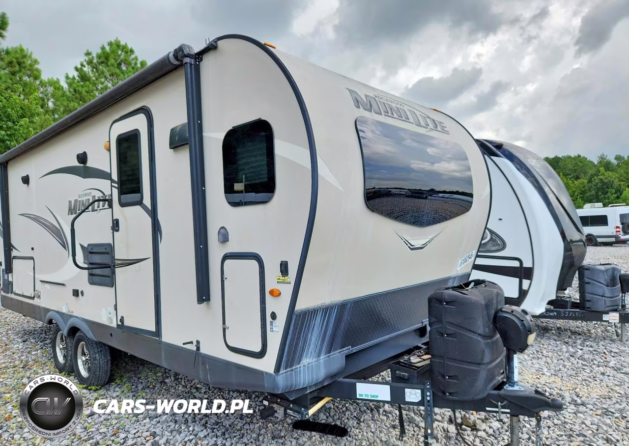 2021 Forest River Rockwood Camper VIN:4X4TRLA22MD437379 - 4
