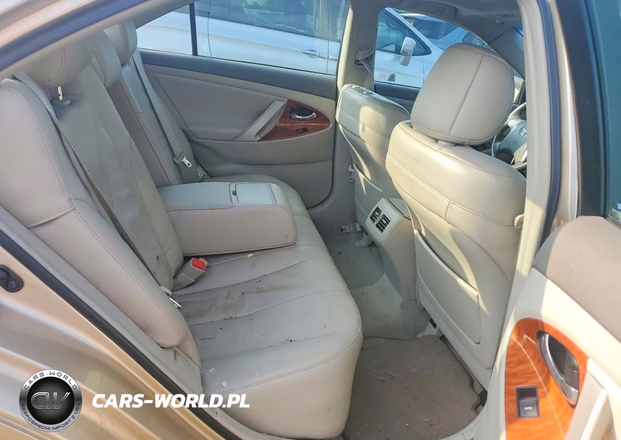 2010 Toyota Camry Xle VIN:4T1BF3EK7AU551468 - 10
