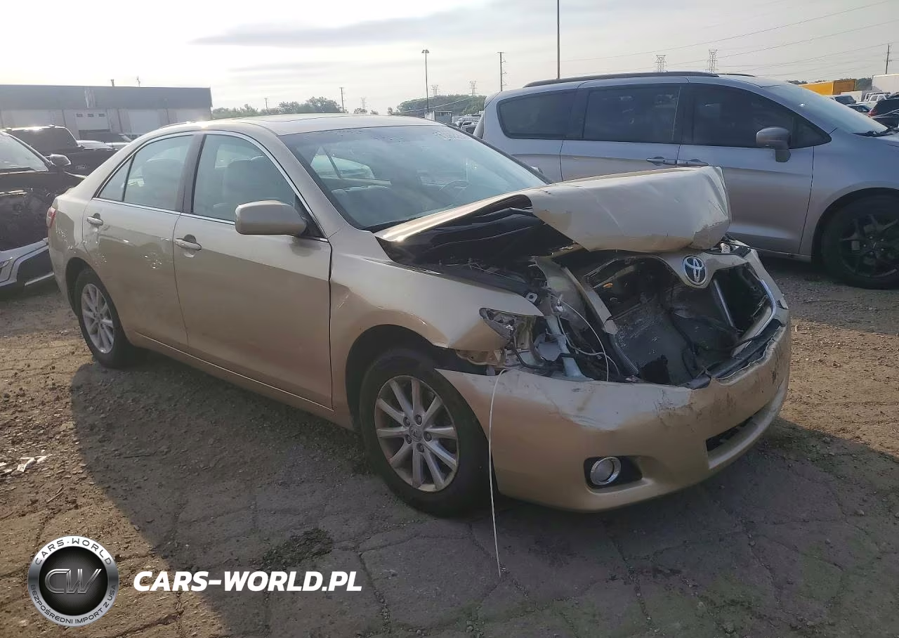 2010 Toyota Camry Xle VIN:4T1BF3EK7AU551468 - 4