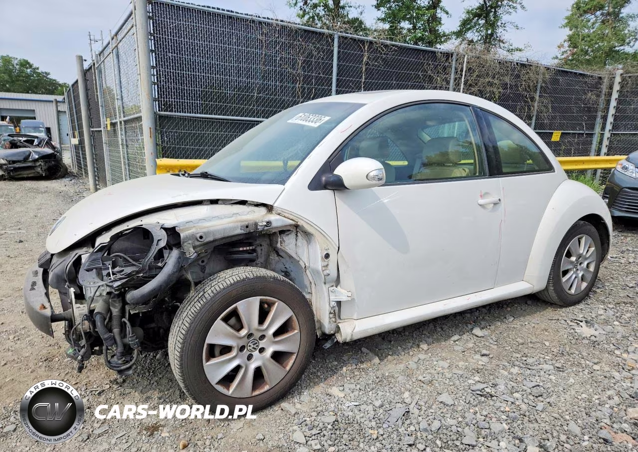 2009 Volkswagen New Beetle S