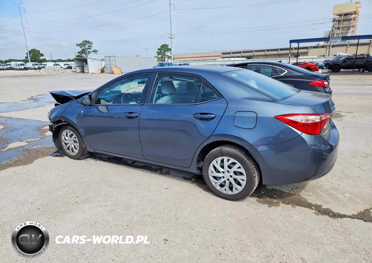 2017 Toyota Corolla Le VIN:5YFBURHE1HP707627 - 2