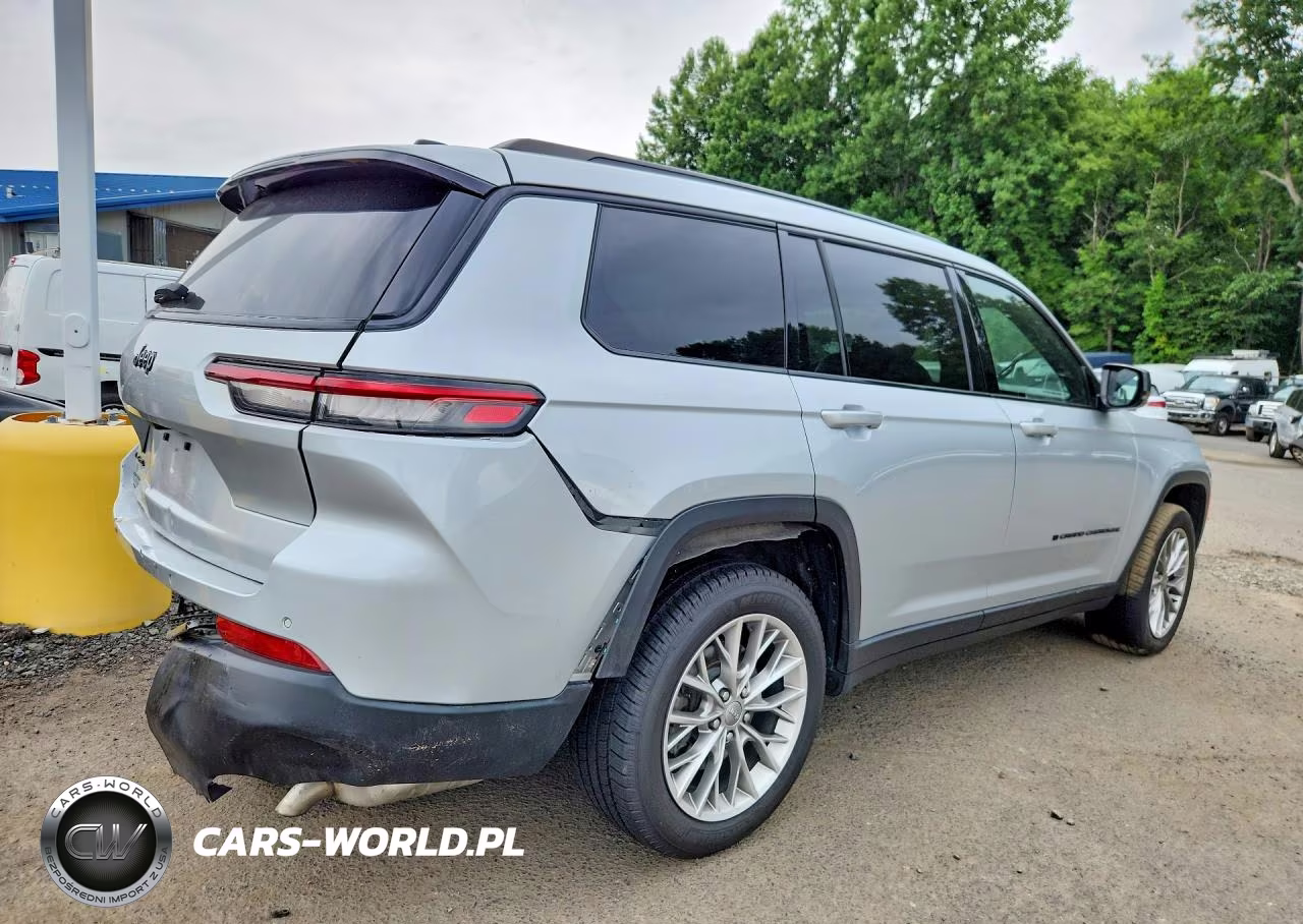 2023 Jeep Grand Cherokee L Laredo VIN:1C4RJKAG7P8706714 - 3