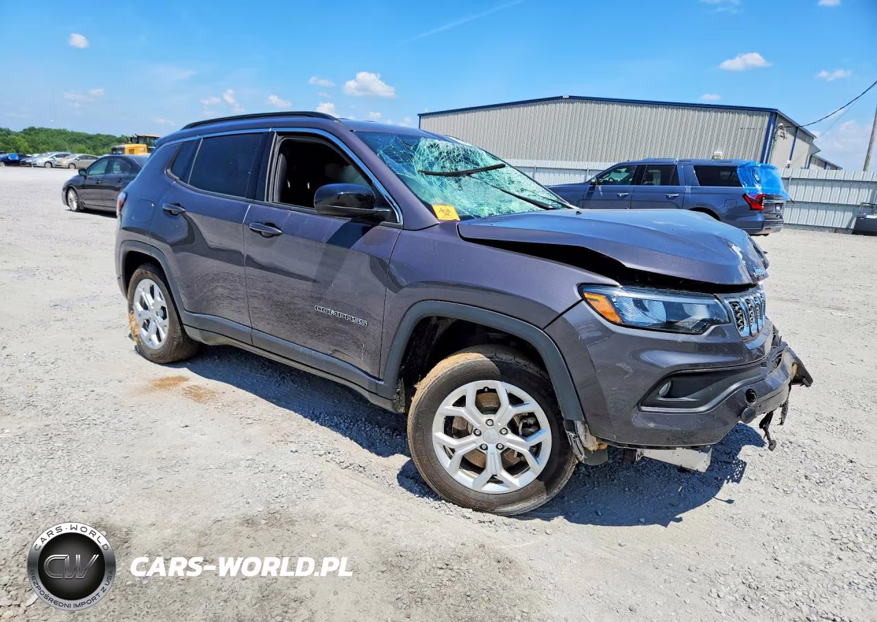2024 Jeep Compass Latitude VIN:3C4NJDBN9RT131771 - 4