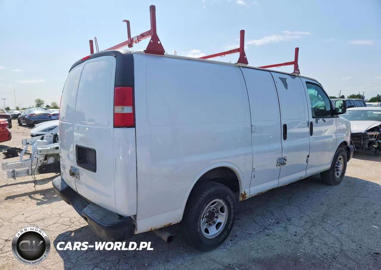 2011 Chevrolet Express G2500 VIN:1GCWGFCAXB1168061 - 3