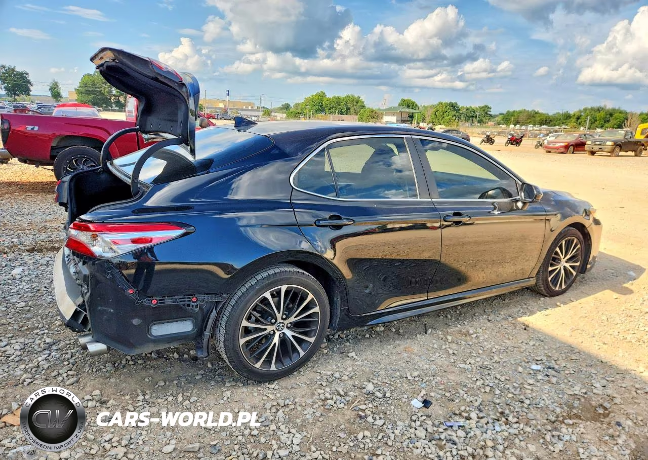 2019 Toyota Camry Se VIN:4T1B11HK9KU806198 - 3