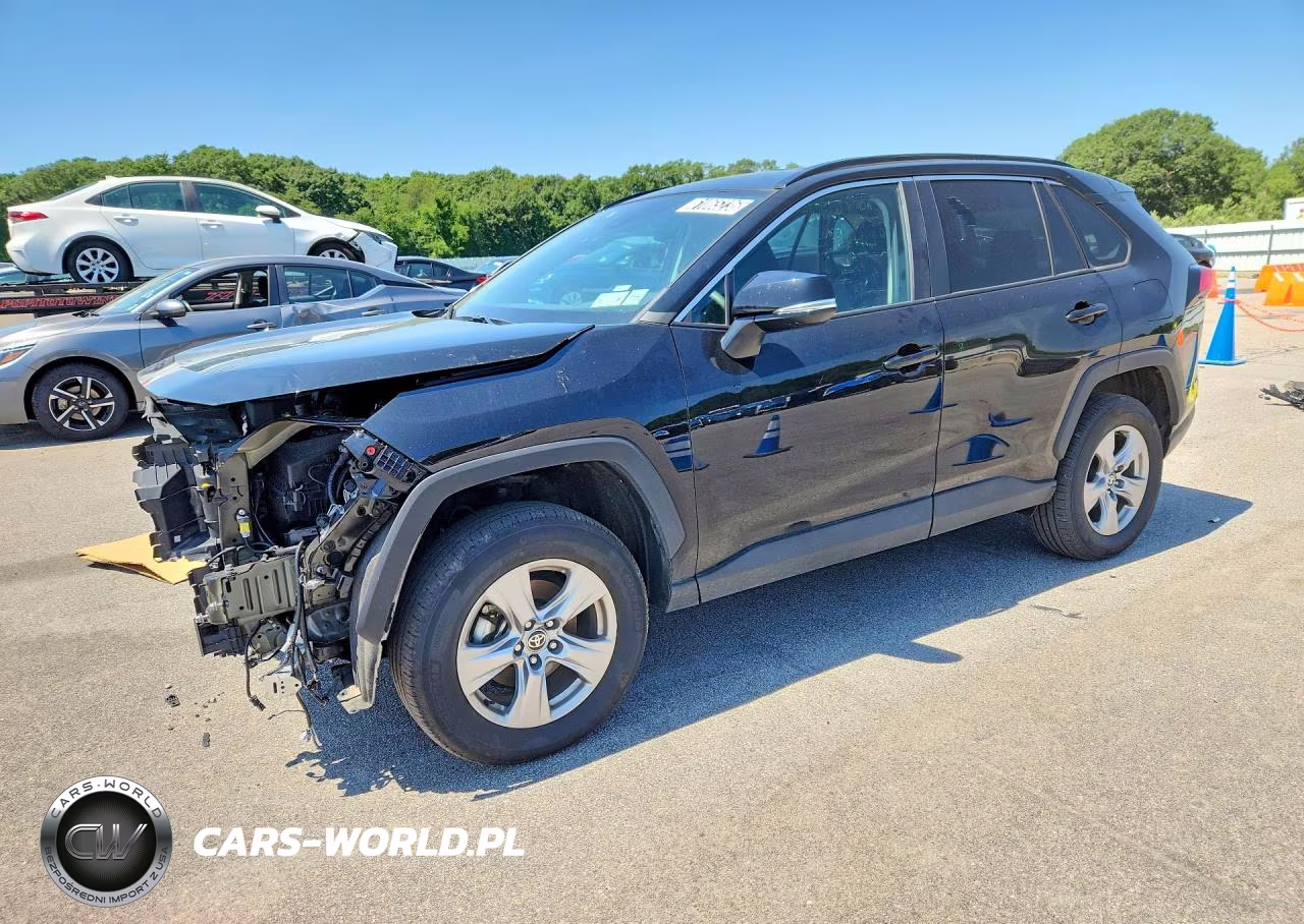 2025 Toyota Rav4 Xle – zdjęcie 1 z 13