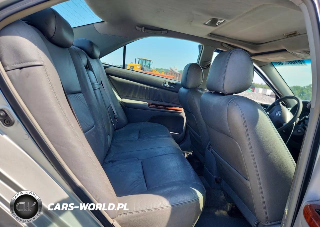2003 Toyota Camry Xle VIN:4T1BE32K93U725552 - 10
