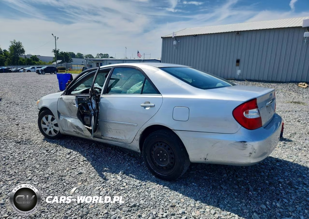 2003 Toyota Camry Xle VIN:4T1BE32K93U725552 - 2