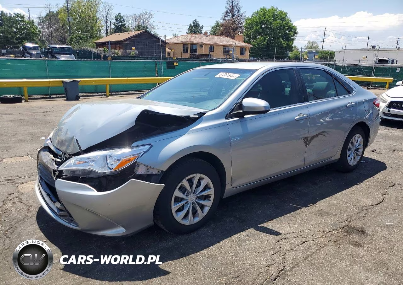 2016 Toyota Camry Le VIN:4T4BF1FK7GR542545 - 1