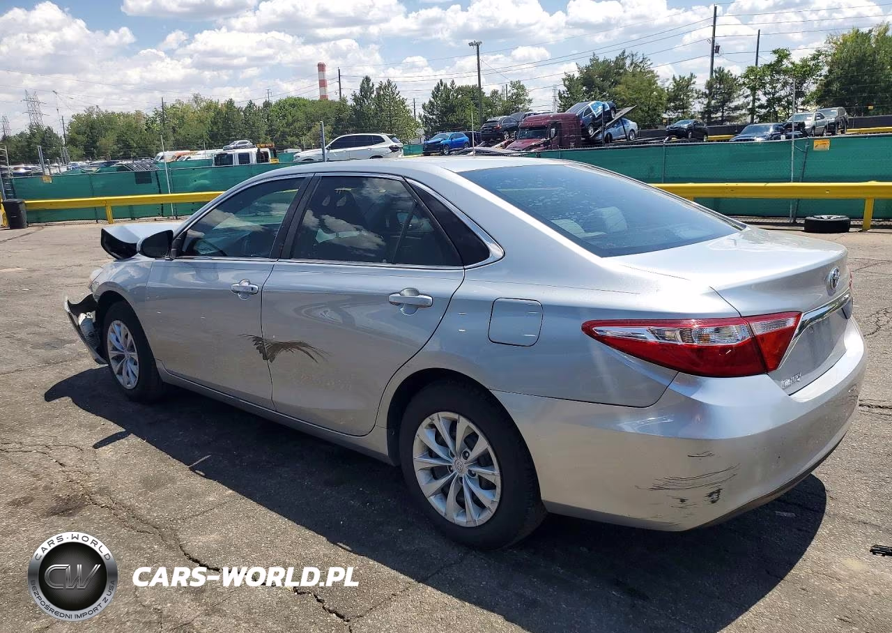 2016 Toyota Camry Le VIN:4T4BF1FK7GR542545 - 2