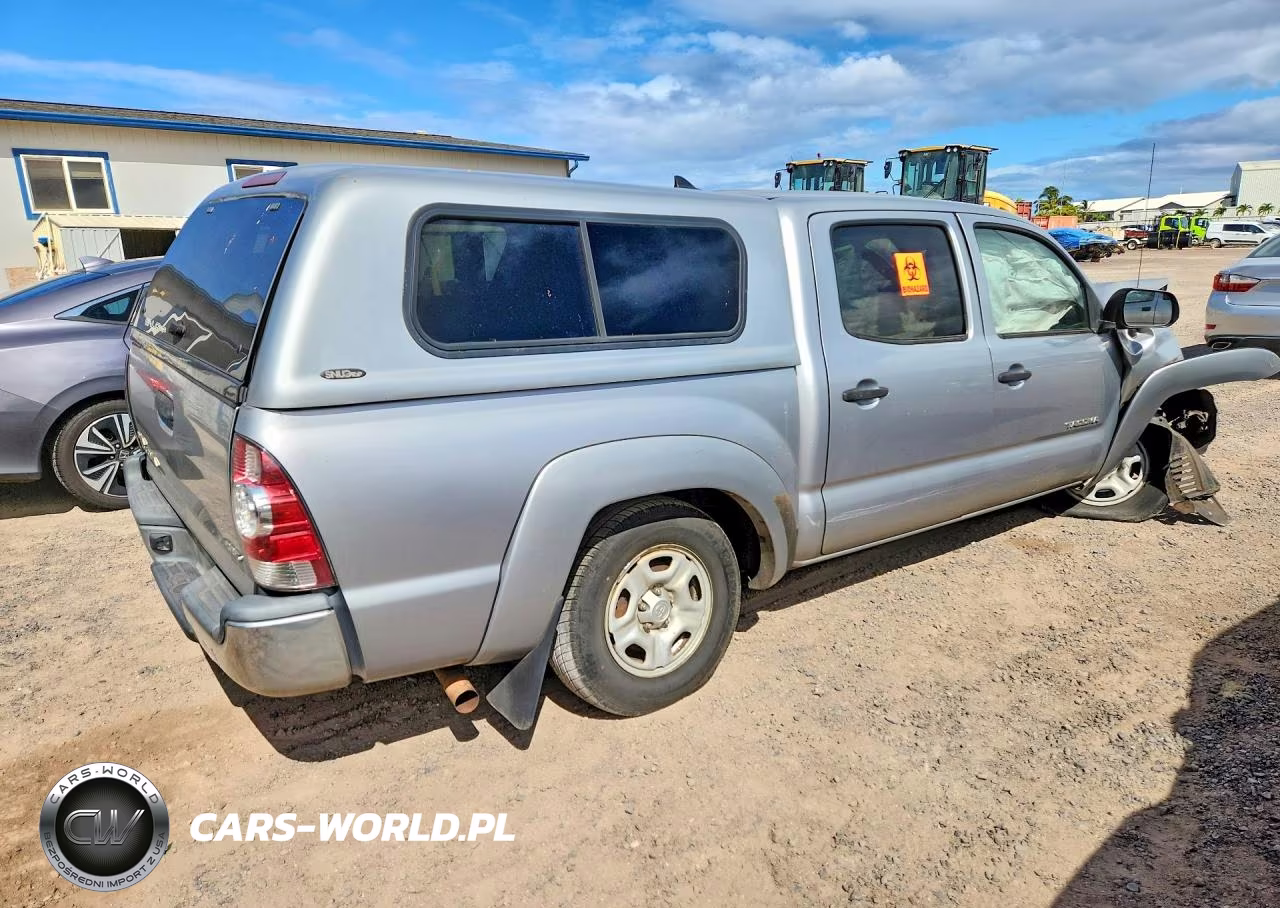 2015 Toyota Tacoma Double Cab VIN:5TFJX4CN5FX057230 - 3