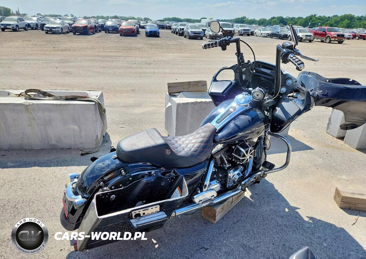 2013 Harley-Davidson Fltrx Road Glide Custom VIN:1HD1KHM19DB648915 - 1