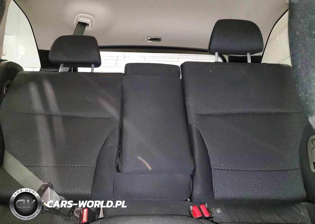 2016 Subaru Outback 2.5I Premium VIN:4S4BSACCXG3220703 - 10