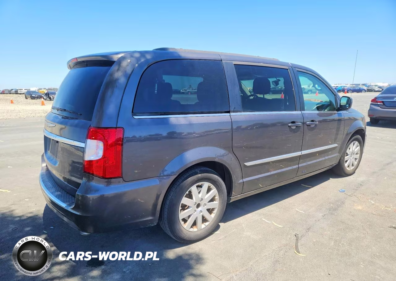 2016 Chrysler Town & Country Touring VIN:2C4RC1BG4GR173485 - 3