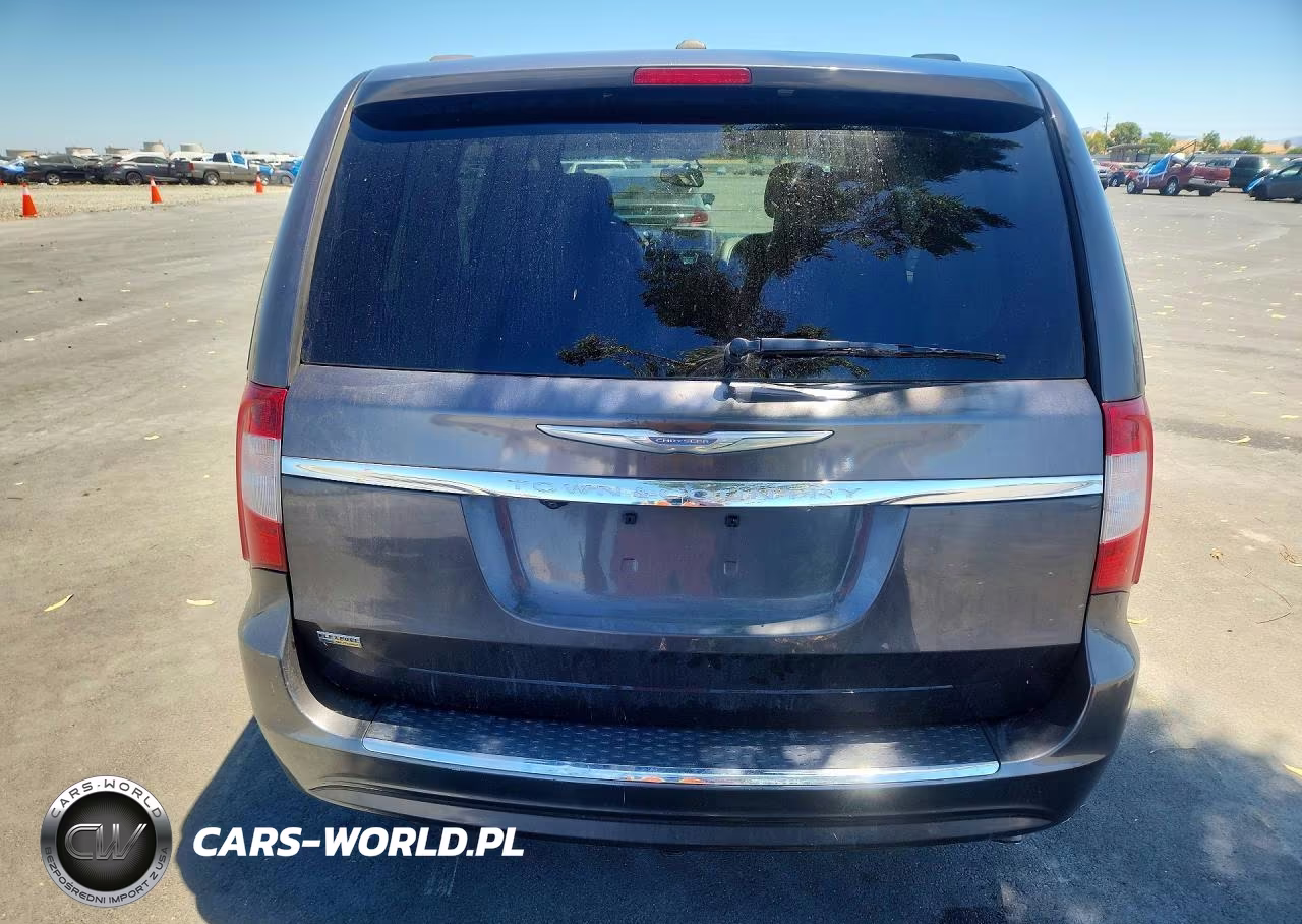 2016 Chrysler Town & Country Touring VIN:2C4RC1BG4GR173485 - 6